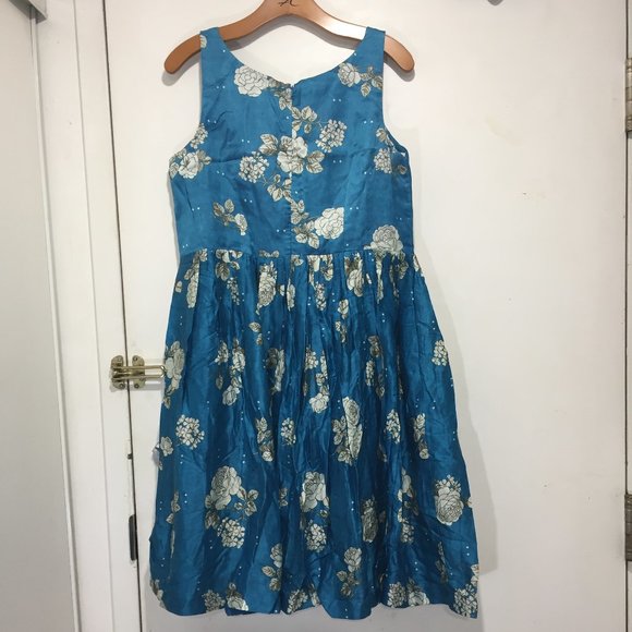 VINTAGE SLEEVELES MIDI DRESSES SIZE XL - Picture 2 of 6